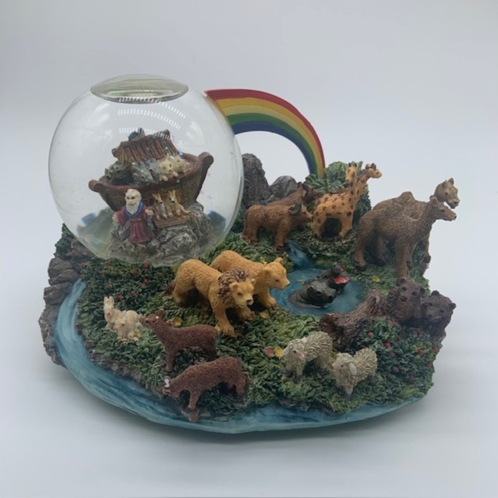 Vintage Noah's Ark Musical Water Globe Rainbow Animal Figurine Music Box Resin 7